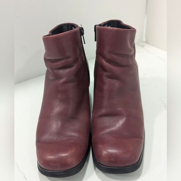White Mountain ankle Boots VTG Burgundy wine red Leather Chelsea Fairchild  sz 7 - Picture 11 of 13